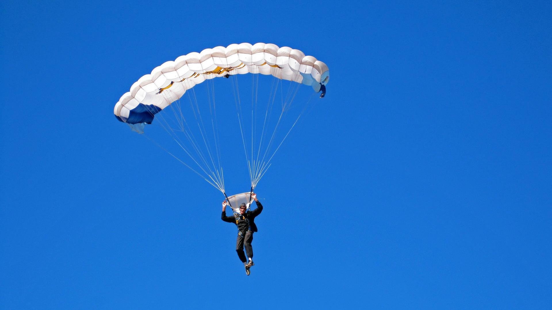 英超争冠大战:场场激烈,高潮不断,英超竞争激烈